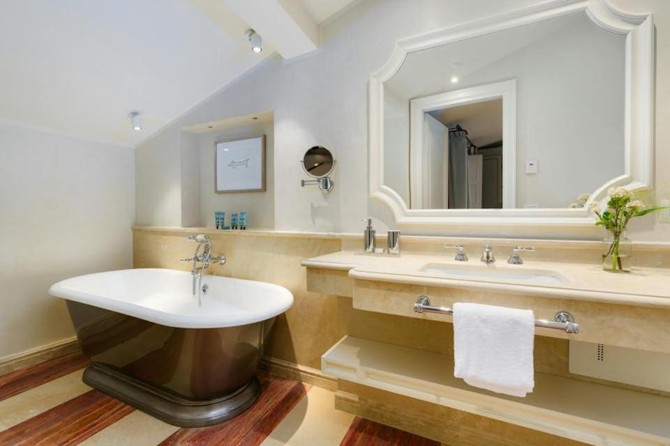 Apartment Luxury Corso 14 With Duomo View